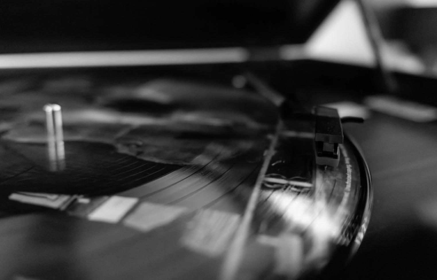 Sound design and synthesis techniques for music production